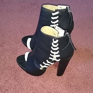 Peep-toe ankle booties